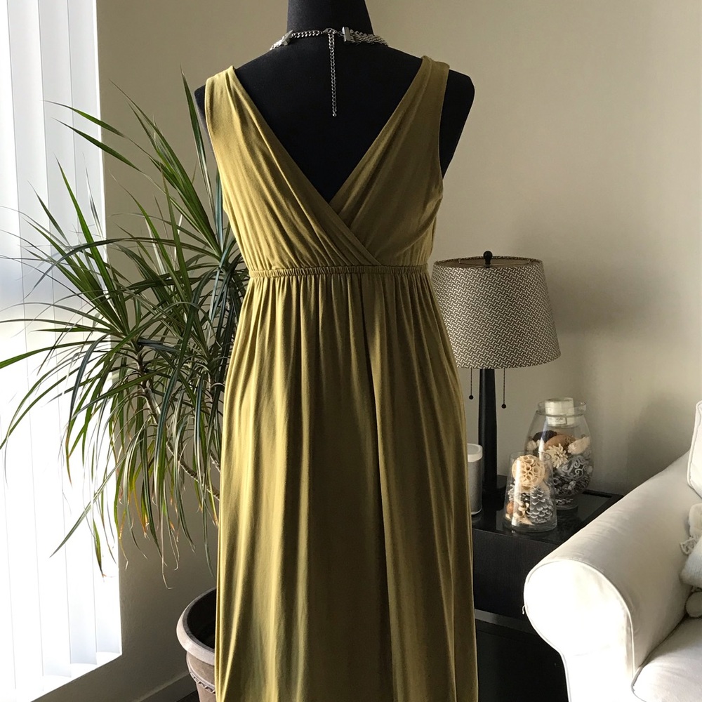 🍃Pretty Moss Green Summer Dress🍃Worn once ☝️only